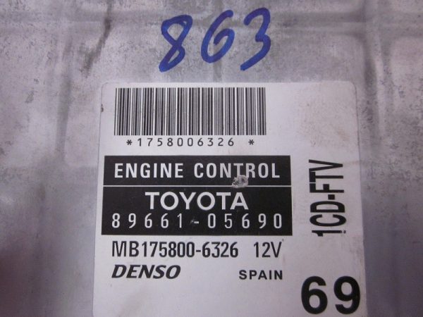 ECU DENSO TOYOTA 89661-05690 / MB175800-6326