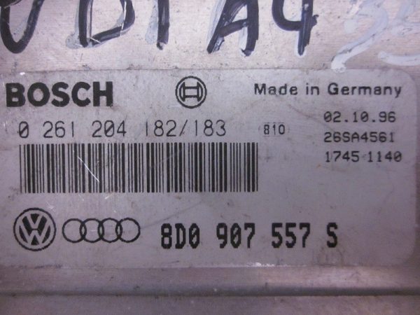 ECU BOSCH AUDI VW 0261204182/183 / 8D0907557S