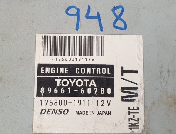 ECU DENSO TOYOTA 89661-60780 / 175800-1911