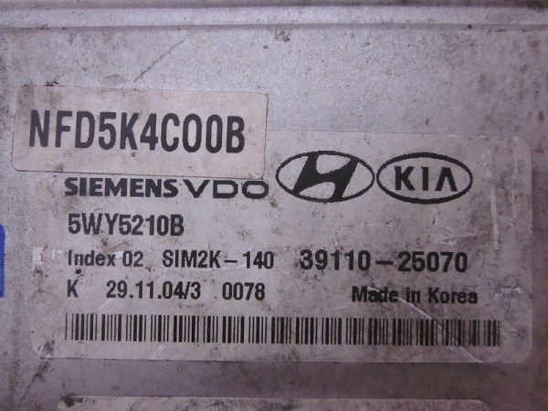 ECU SIEMENS VDO HYUNDAI 39110-25070 / 5WY5210B