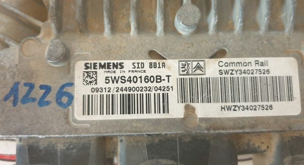 ECU SIEMENS SUZUKI 5WS40160B-T / SID801A