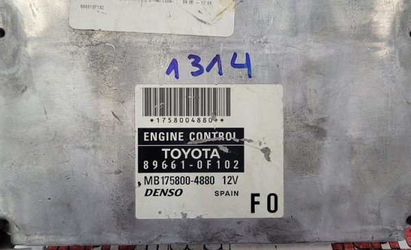 ECU DENSO TOYOTA 89661-0F102 / MB 175800-4880