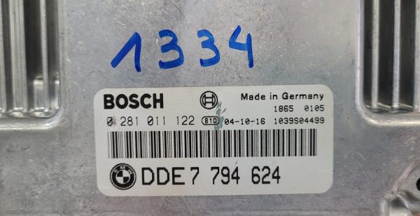 ECU BOSCH BMW 0281011122 / DDE7794624